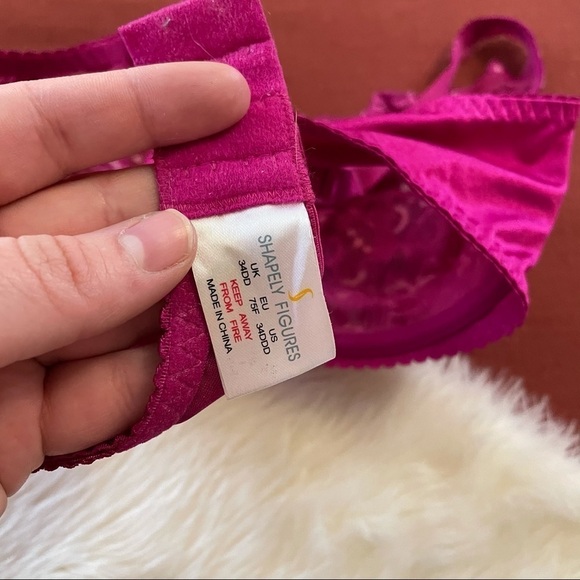 Shapely figures fuchsia lace bra sz.34DDD women's - Picture 2 of 3